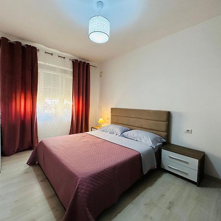 Grace'S Centre Apartment Shkodër Eksteriør billede