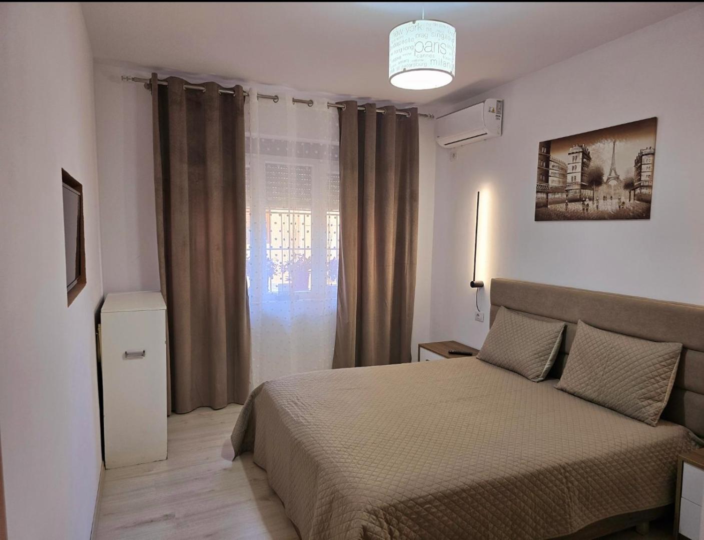 Grace'S Centre Apartment Shkodër Eksteriør billede